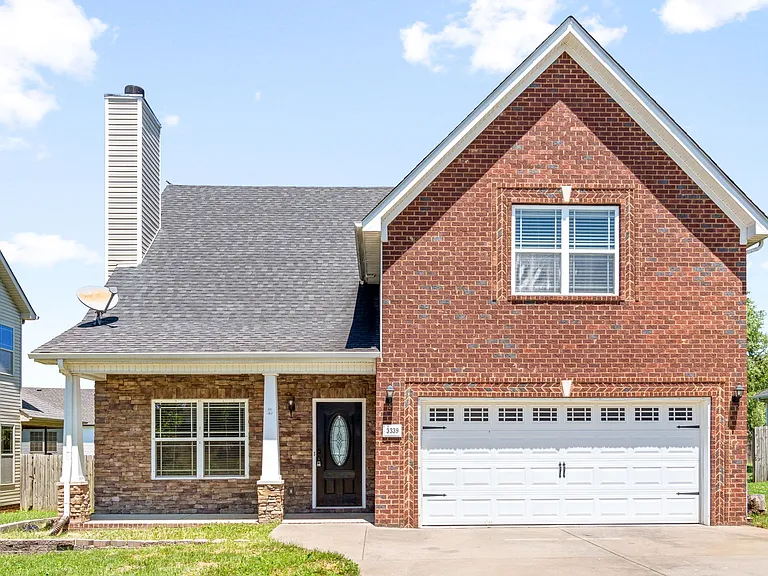3339 Cotham Ln — Photo 1