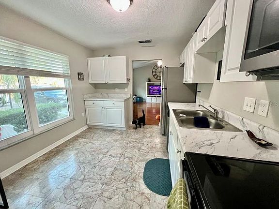 5th image of 1523 41st Avenue Dr E