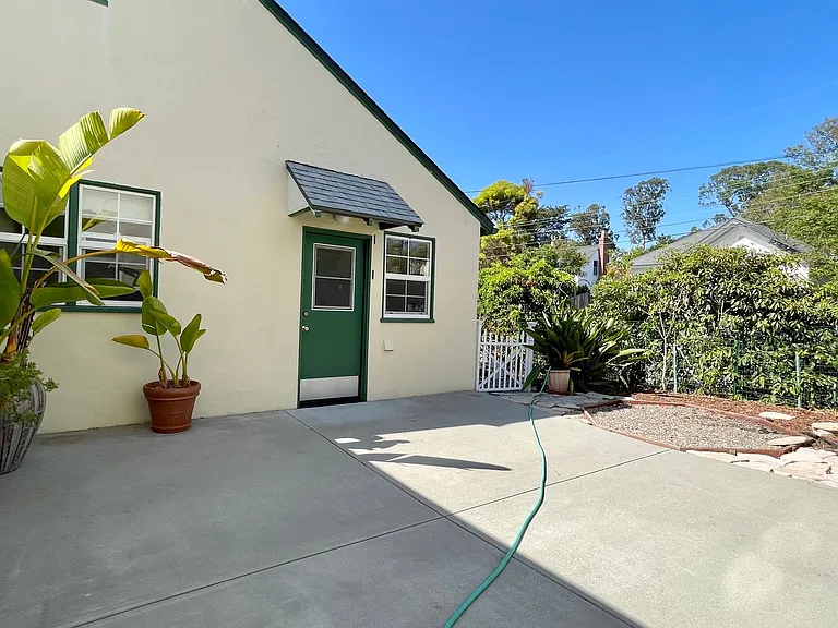 1491 Iris St — Photo 6