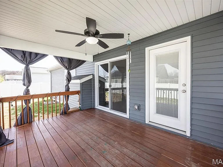 407 Sammy Ln — Photo 38