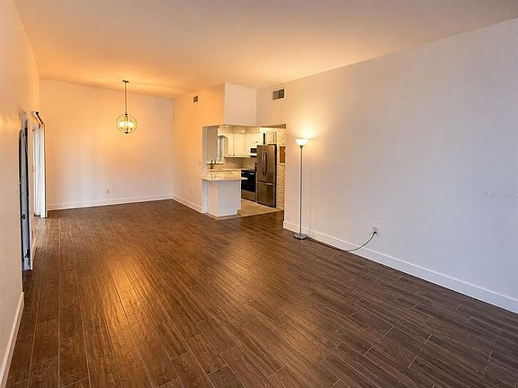 3rd image of 360 71st Ave