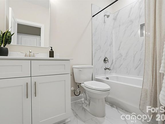 4th image of 8935 Sharonbrook Dr
