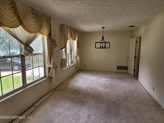 5th image of 5323 NOBLE Circle S