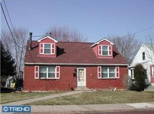 85 W Hamlin Ave, Telford, PA 18969
