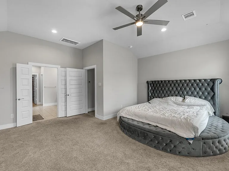 1569 Sunrise Gables Dr — Photo 16