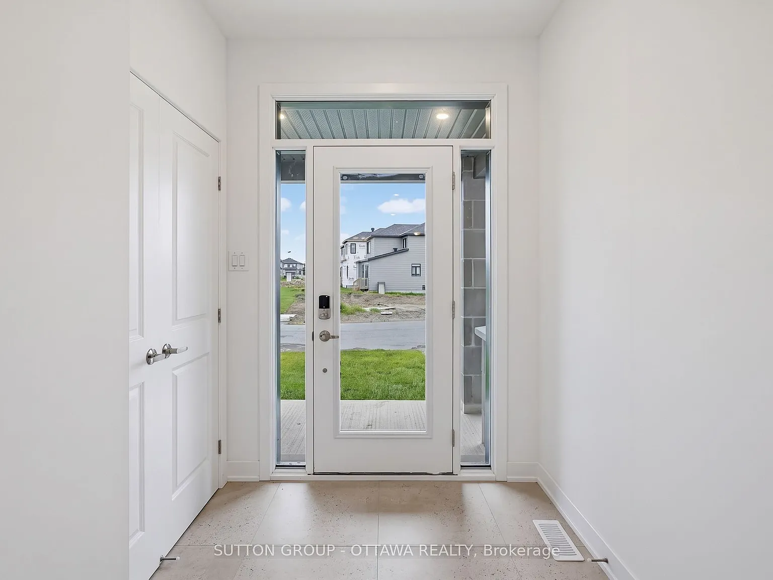 3 bed, $2,850 — Photo 2