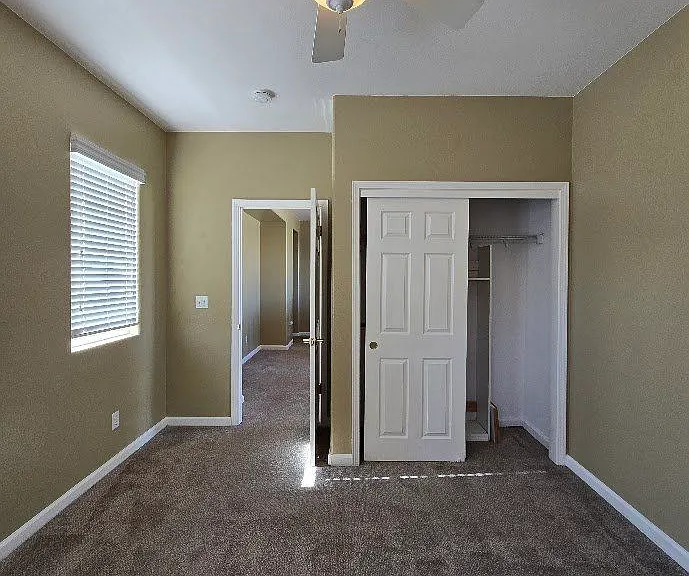 4225 N Del Rey Ave — Photo 41