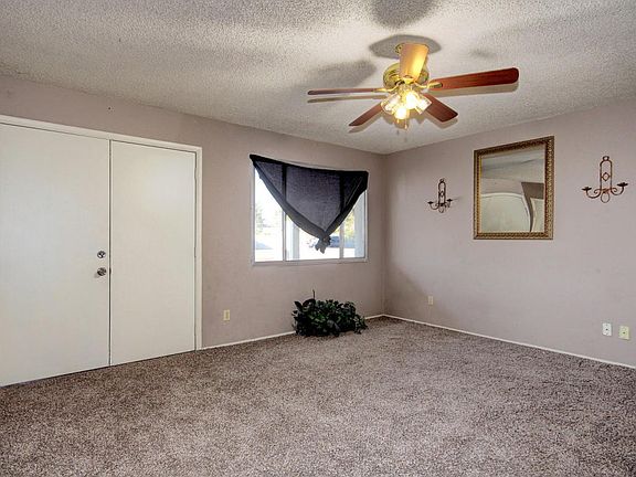 3rd image of 6209 W Mariposa St