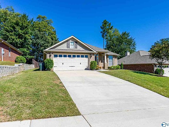 2nd image of 6821 Breyerton Way SE