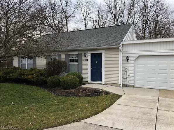 3443 Brookpoint Ln, Cuyahoga Falls, OH 44223