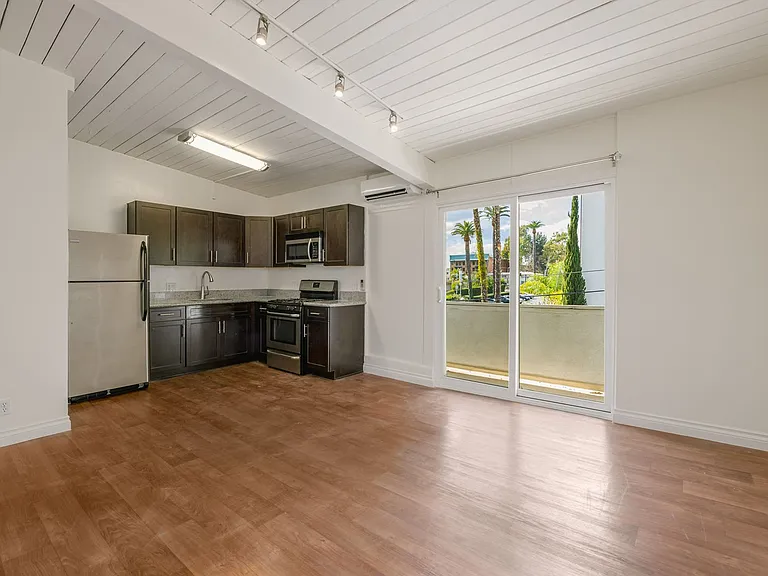 6871 Franklin Ave - Hollywood Cozmo — Photo 76