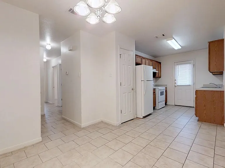 316 Cedar Ridge Dr #B — Photo 16