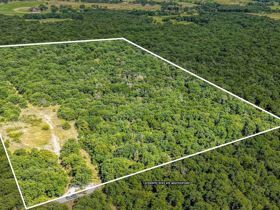 1st image of 1 Timber Oaks Ln