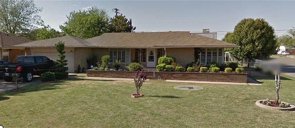 1st image of 801 SW 47th St