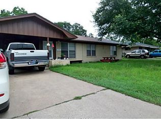 1716 E Wm J Bryan Pkwy, Bryan, TX 77803
