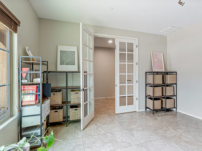 8134 N Circulo El Palmito — Photo 7