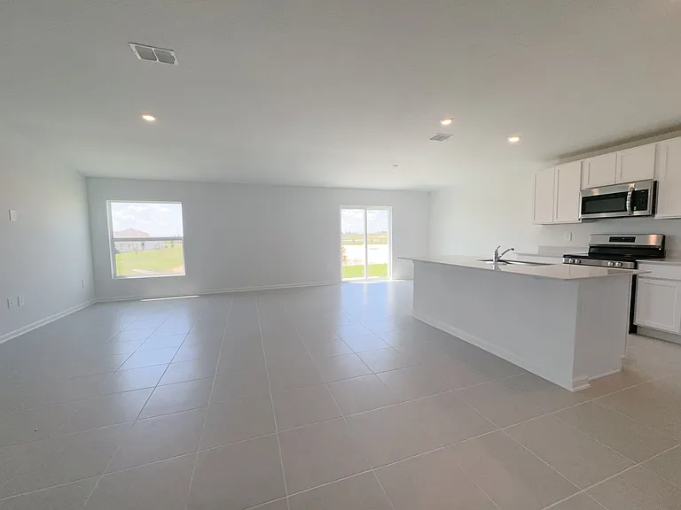 2362 McKinley Dr — Photo 11