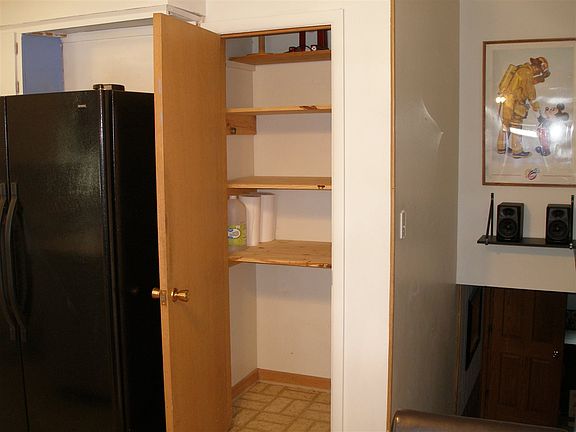 5th image of 3912 F Ave
