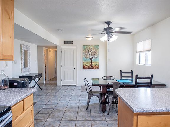 5th image of 3031 S Winsor Ave