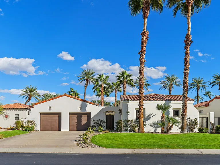 56408 Palms Dr — Photo 2