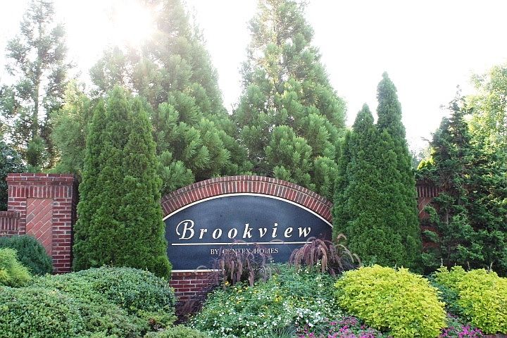 Brookview Condominiums
