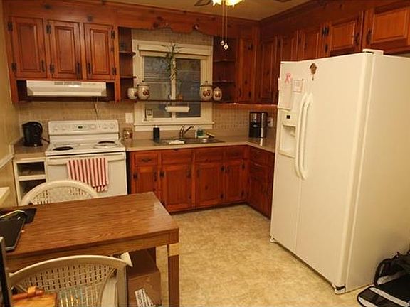 3rd image of 515 Sherilyn Dr