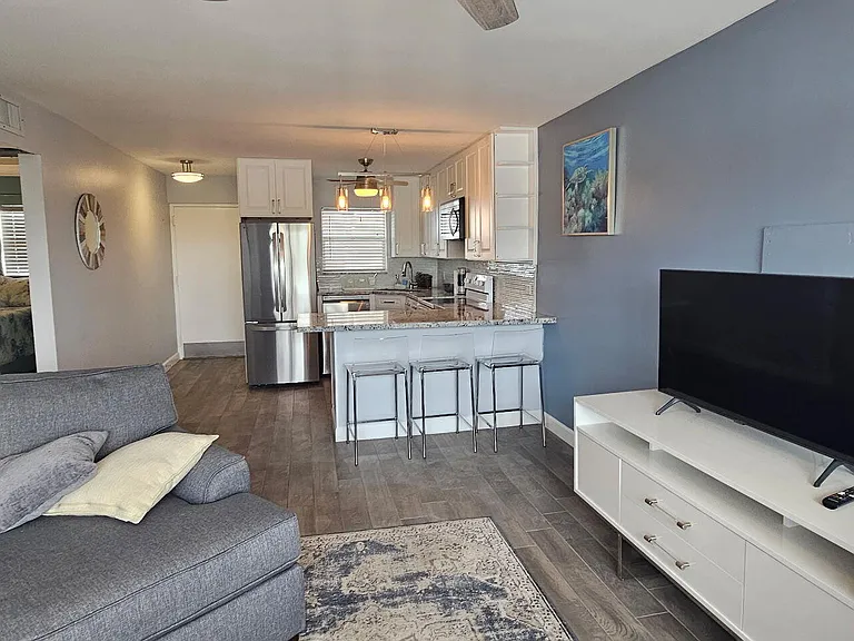 605 Sombrero Beach Rd #303 — Photo 8