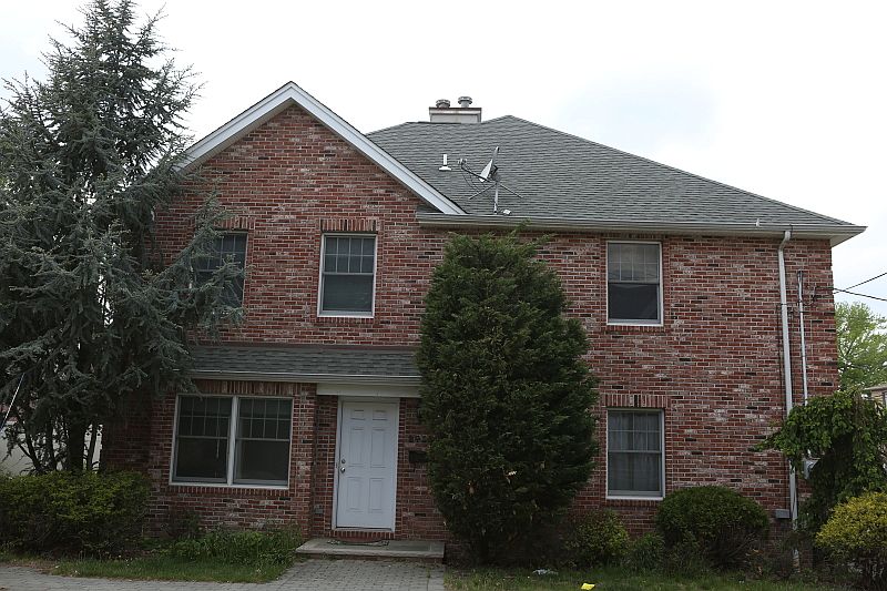 1st image of 2433 Hammett Ave #2433