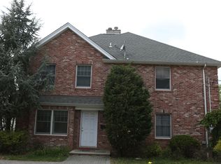 2433 Hammett Ave #2433, Fort Lee, NJ 07024