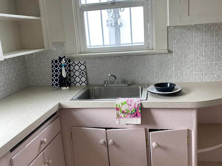 6805 SE 82nd Ave — Photo 9