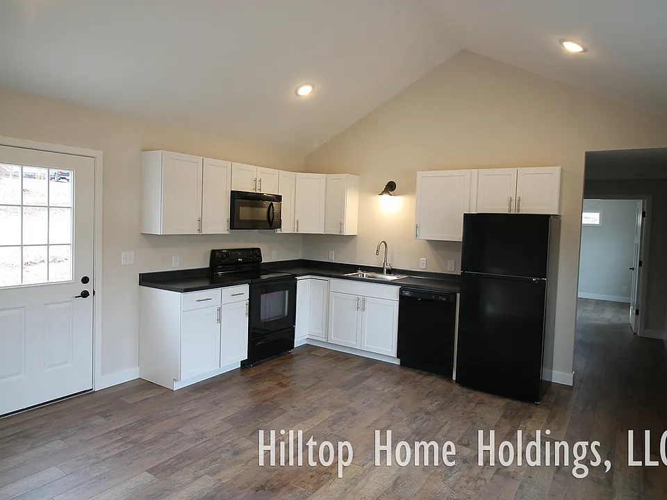 27 Hilltop Rd