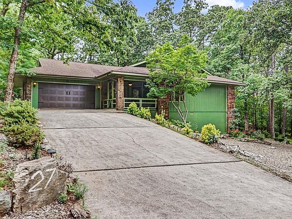 2nd image of 27 Murcia Way