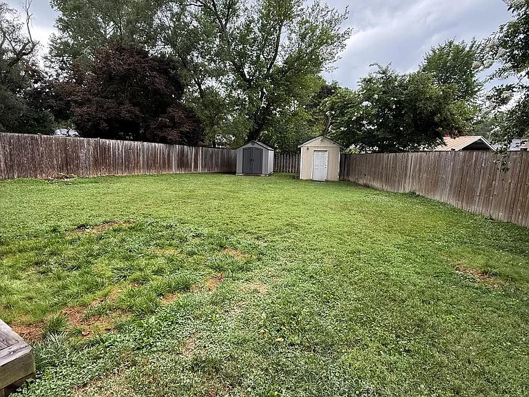 7915 Fairfax Rd — Photo 15