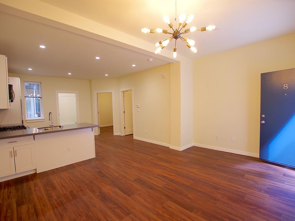1st image of 129 Fair Oaks St #8