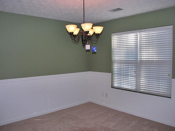 4th image of 255 Twin Brook Way
