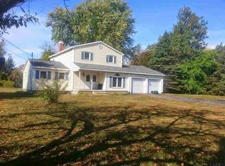 34 Balsam Dr, Valatie, NY 12184