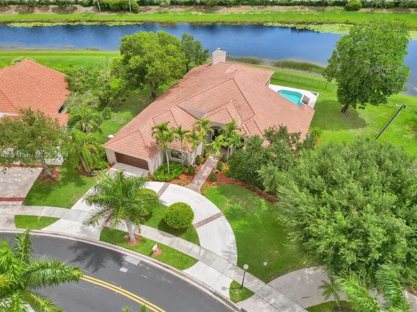 400 Alexandra Cir, Weston, FL 33326