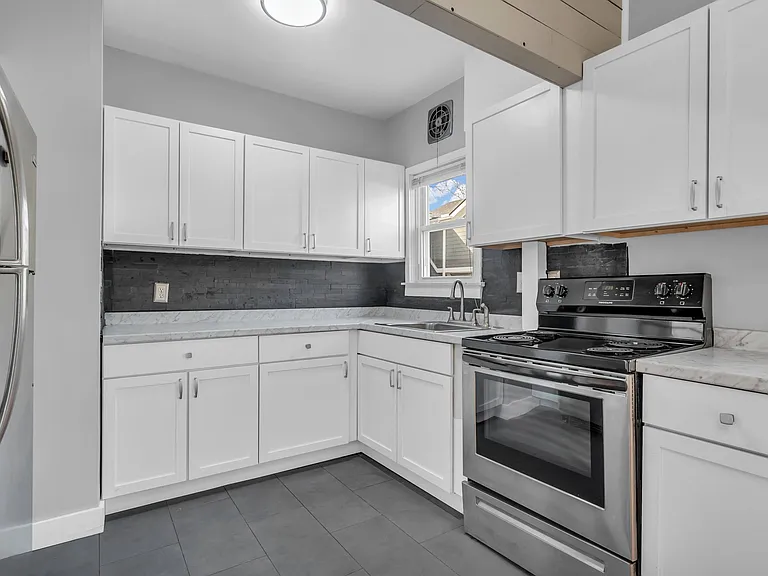 333 Woodward Ave #1 — Photo 16