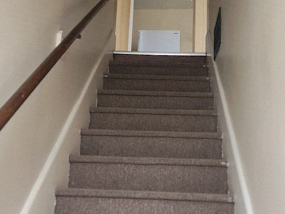 5th image of 213.5 E Jackson St #213.5