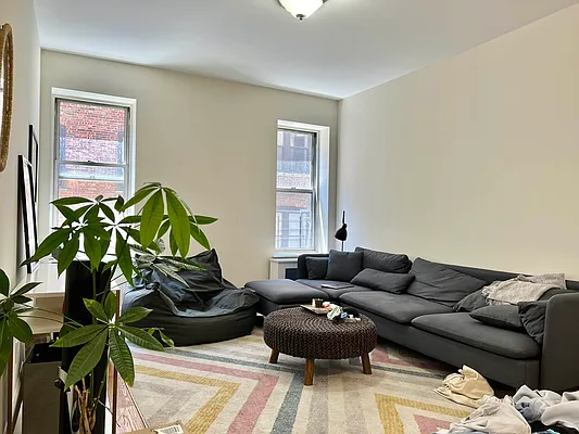 Rented by Compass | media 2