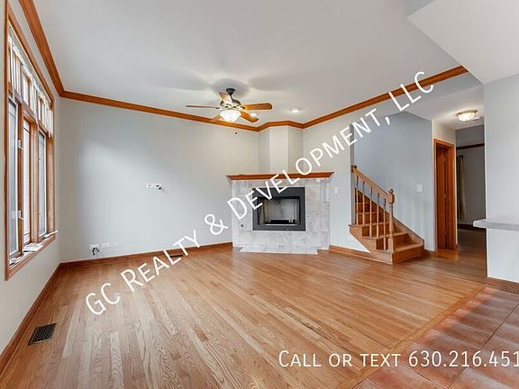 3rd image of 835 S Lyman Ave