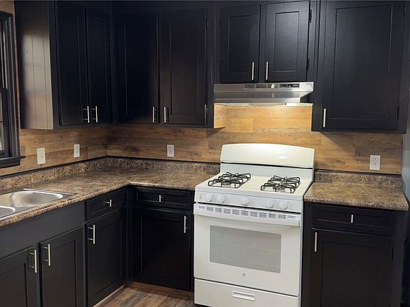 5th image of 16 Jeter Ave