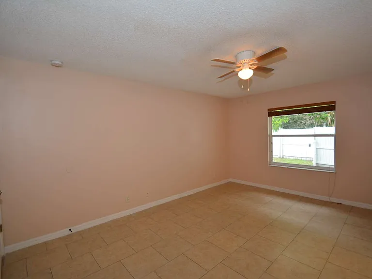 90 Sleepy Hollow Trl — Photo 14