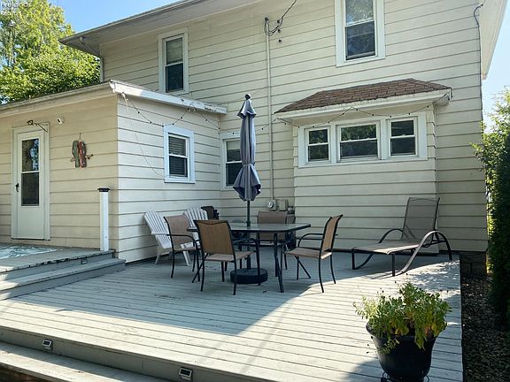 5th image of 802 Dale Ave