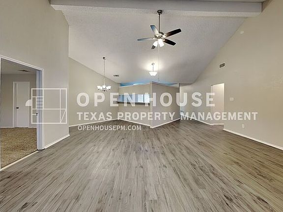 4th image of 912 Filmore Dr
