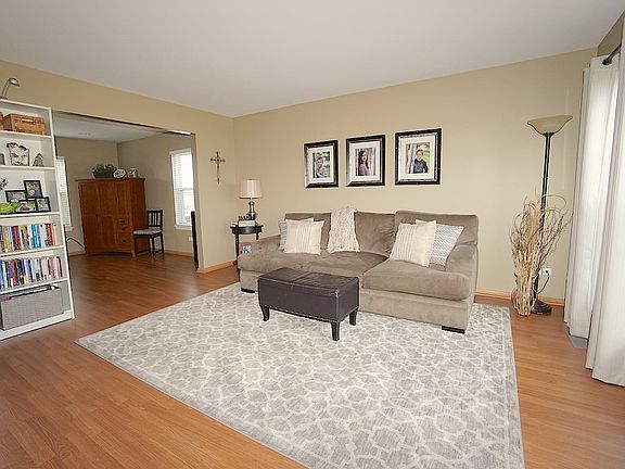 5th image of 2755 Canyon Dr