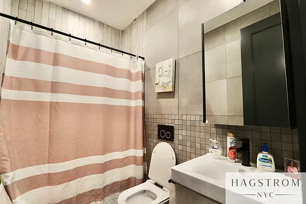 Rented by Hagstrom Management Inc | media 6