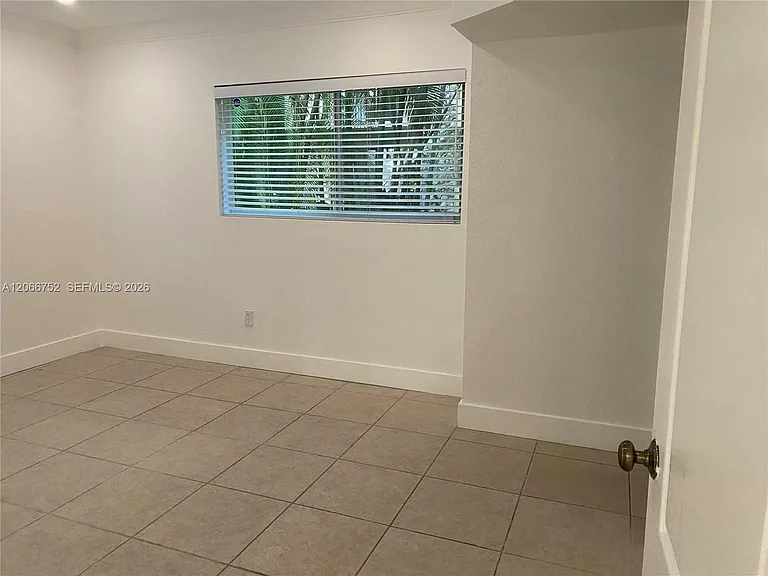 1 Edgewater Dr #103 — Photo 9