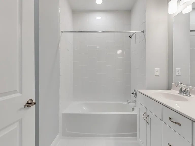 392 Armitage Walk #A — Photo 19