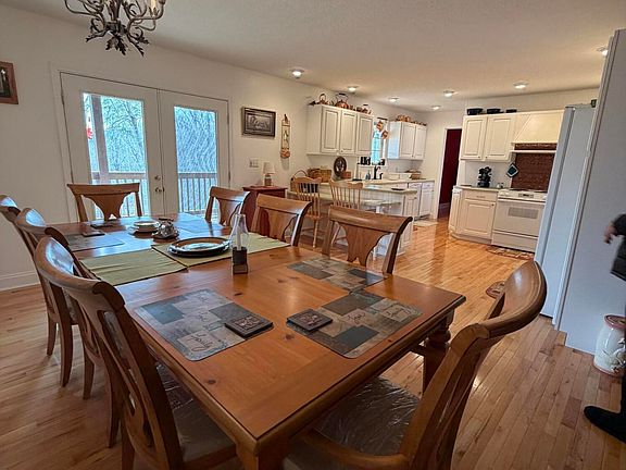 4th image of 130 Forest Lake Dr
